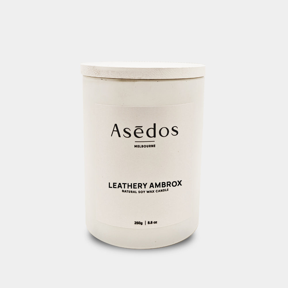 LEATHERY AMBROX CANDLE